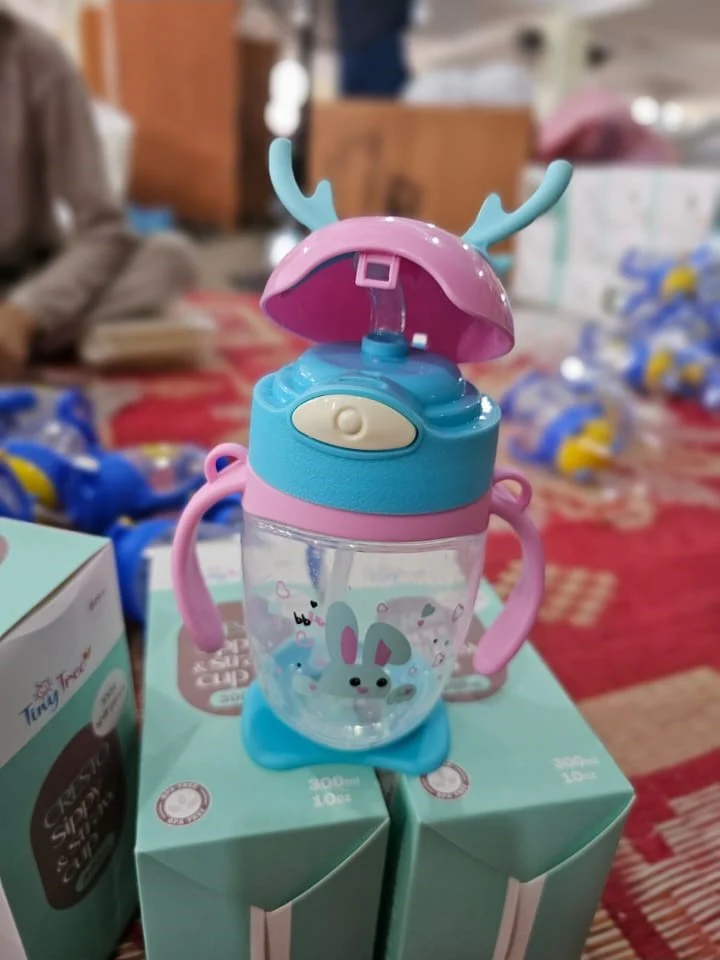 Portable Stain Resistant Kids Cute Bear Cartoon Straw Cup Water Bottle with Carry Strap and Measurement Marks For Children - Image 4