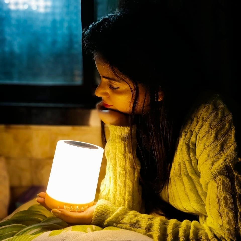 Portable Wireless Touch Lamp Speaker - Image 4