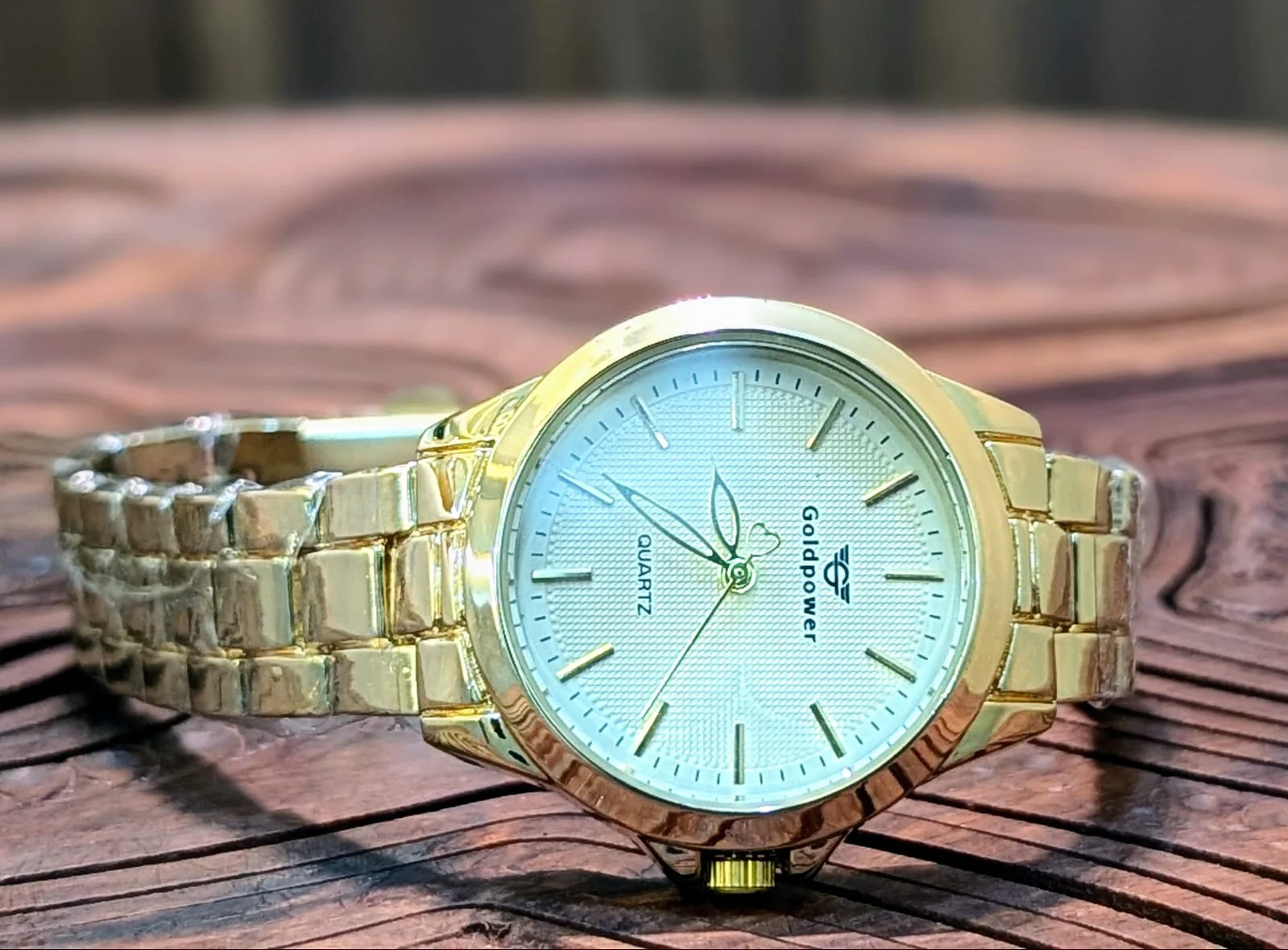 Regent Gold Watch – Women’s Edition - Image 4