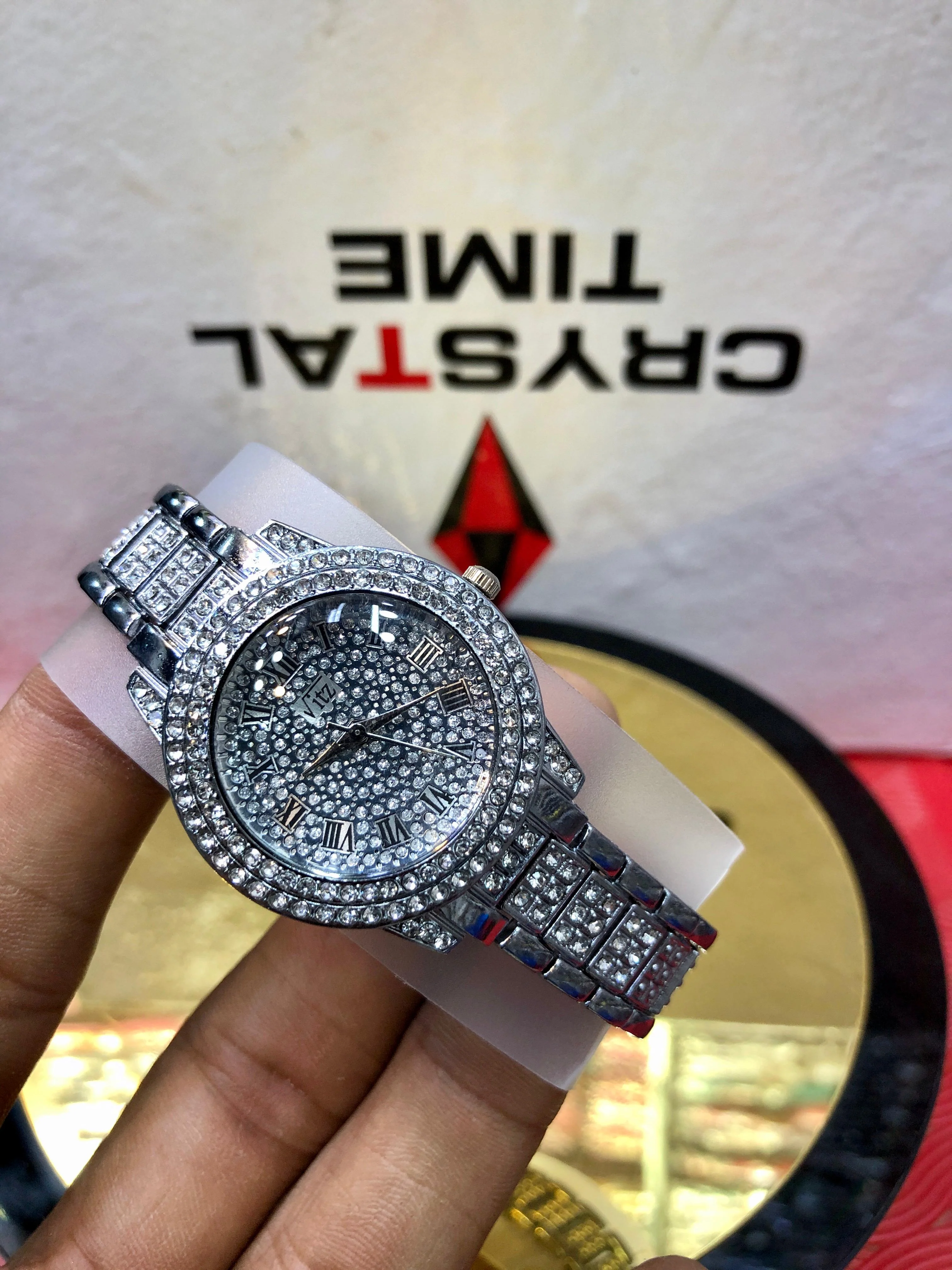 Unisex Diamond Quartz Watch (Golden & Silver) - Image 2